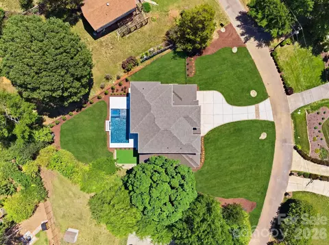 View/Area - 20200 Rainbow Cir, Cornelius, NC 28031 photo 2 of 4