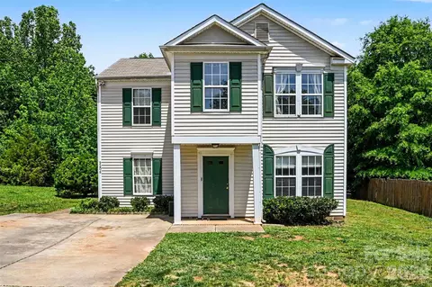 9306 Tiger Lily Ln, Charlotte, NC 28215