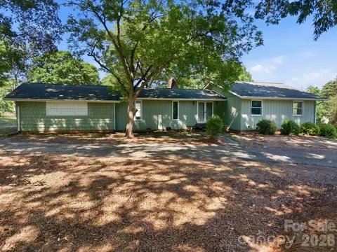 4571 Laurelwood Ct, Concord, NC 28025