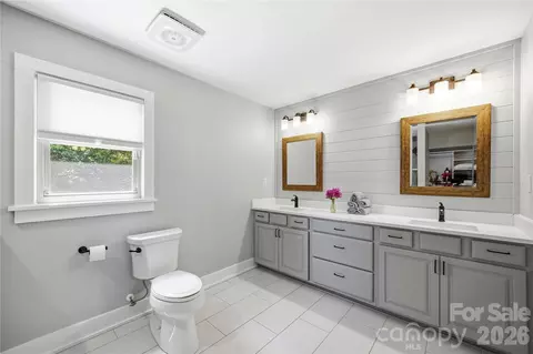 Bath - 5701 Cedar Hill Dr, Monroe, NC 28110 photo 1 of 3