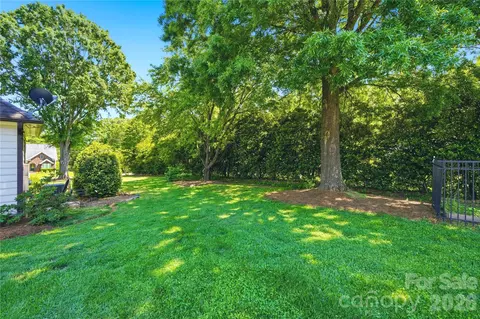 Exterior - 5701 Cedar Hill Dr, Monroe, NC 28110 photo 6 of 8