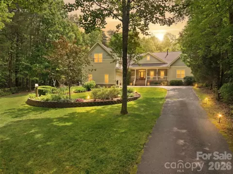 436 Cornerstone Dr, Taylorsville, NC 28681