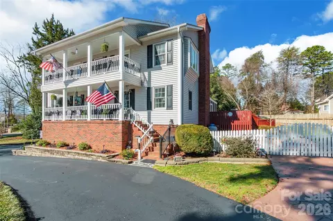 4205 Lake Shore S Rd S, Denver, NC 28037