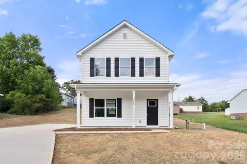 208 Myron Pl, Salisbury, NC 28144