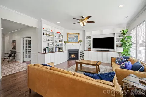 11530 Sweet Birch Ln, Charlotte, NC 28278