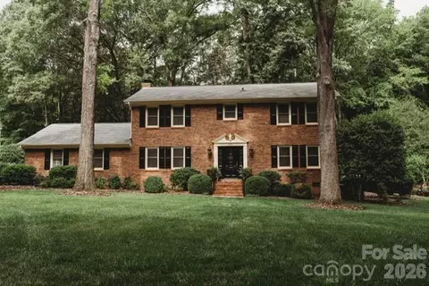405 Hillcrest Dr, Harrisburg, NC 28075