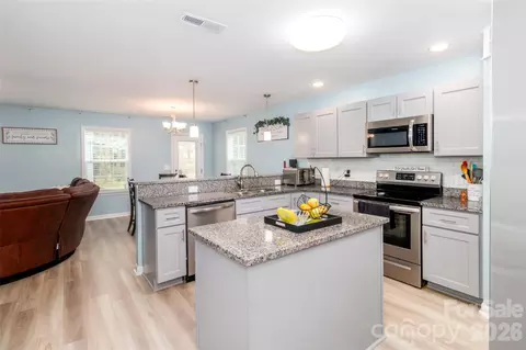 Kitchen - 900 Providence 10 Rd #10, Lancaster, SC 29720 photo 3 of 5