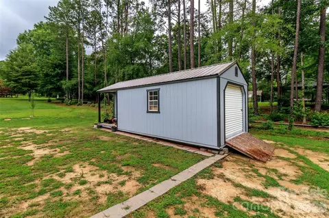 Exterior - 900 Providence 10 Rd #10, Lancaster, SC 29720 photo 5 of 6