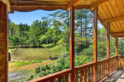 Jackson Town Road, Spruce Pine, NC 28777