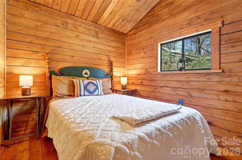 Bedroom - Jackson Town Road, Spruce Pine, NC 28777 photo 1 of 2