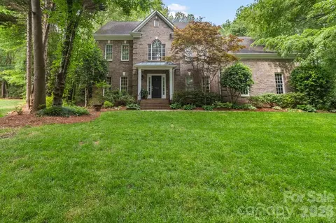 4415 Everclear Ct, Charlotte, NC 28216