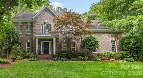 4415 Everclear Ct, Charlotte, NC 28216
