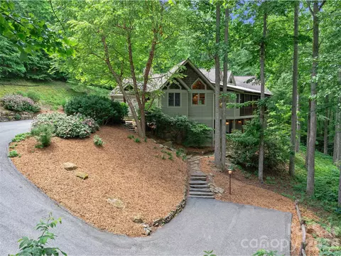 71 Chestnut Hill Rd, Spruce Pine, NC 28777