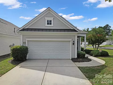 16353 Raven Crest Dr, Fort Mill, SC 29707