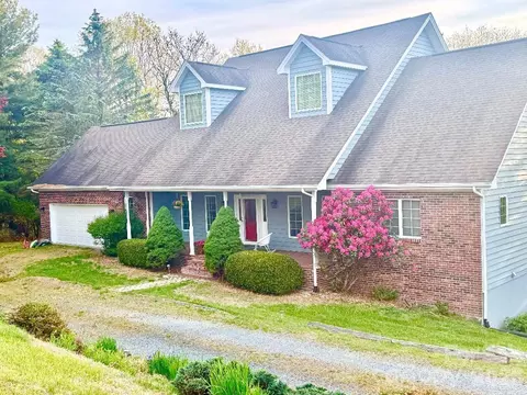 277 Rembrandt Dr, Boone, NC 28607