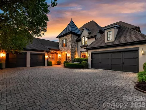14633 Rudolph Dadey Dr, Charlotte, NC 28277