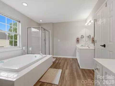 Bath - 601 E Cheval Dr, Fort Mill, SC 29708 photo 3 of 5