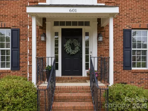 Exterior - 601 E Cheval Dr, Fort Mill, SC 29708 photo 3 of 12