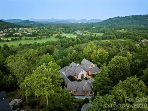 1929 Tree View Trl, Arden, NC 28704