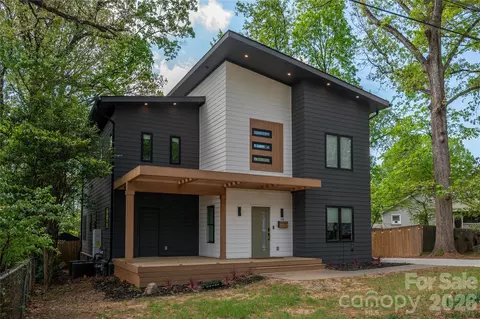 1608 Chippendale Rd, Charlotte, NC 28205