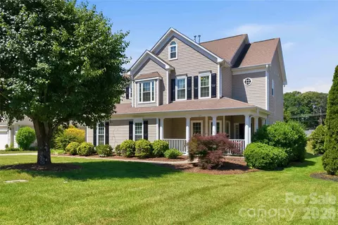 124 Elizabeth Hearth Rd, Mooresville, NC 28115