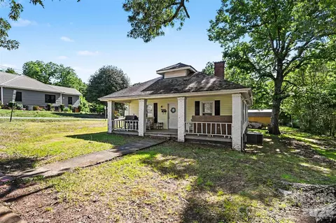 603 S 4th St, Albemarle, NC 28001