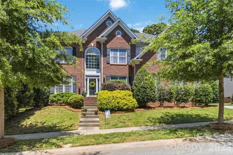 7915 Bytham Castle Dr, Huntersville, NC 28078