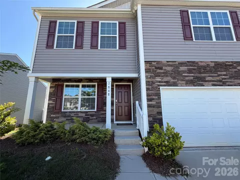 7868 Whispering Stream Dr, Sherrills Ford, NC 28673