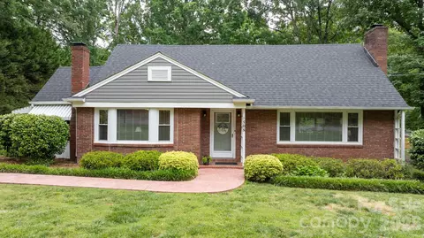 Exterior - 508 2nd Ne Ave NE, Conover, NC 28613 photo 5 of 12