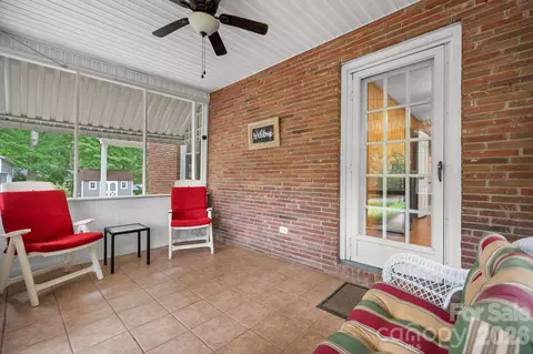 Exterior - 508 2nd Ne Ave NE, Conover, NC 28613 photo 3 of 12