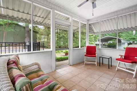 Exterior - 508 2nd Ne Ave NE, Conover, NC 28613 photo 4 of 12