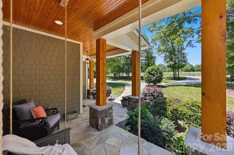 Exterior - 1595 Mary Ellen Dr, Fort Mill, SC 29708 photo 5 of 8