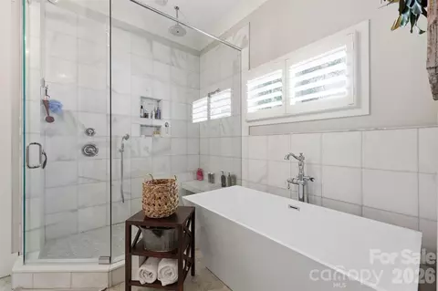 Bath - 1595 Mary Ellen Dr, Fort Mill, SC 29708 photo 3 of 5
