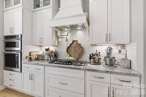 Kitchen - 1595 Mary Ellen Dr, Fort Mill, SC 29708 photo 4 of 4