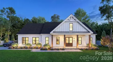 2052 Autumn Dr, Kinston, NC 28501
