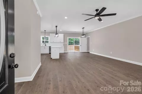 Living - 4611 Knox Bailey Ln, Lancaster, SC 29720 photo 2 of 4