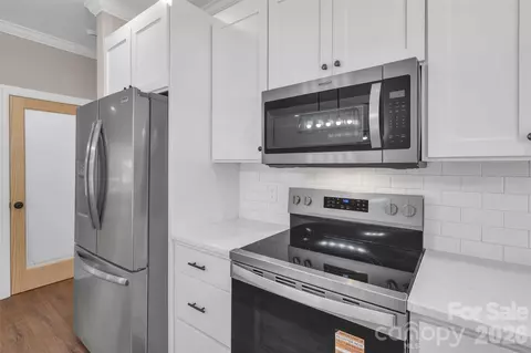 Kitchen - 4611 Knox Bailey Ln, Lancaster, SC 29720 photo 2 of 2
