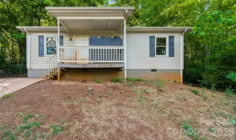 1006 Perkins Pl, Lenoir, NC 28645
