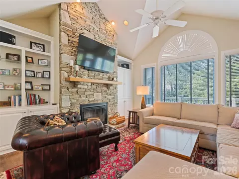 Living - 5 Split Creek Ct, Mills River, NC 28759 photo 1 of 3
