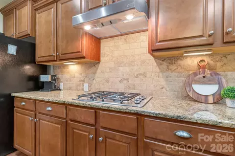 Kitchen - 321 Calming Way, Tega Cay, SC 29708 photo 4 of 4