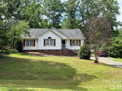 913 Pleasant Ridge Rd, Fort Mill, SC 29715