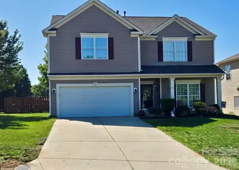 1464 Moss Creek Dr, Harrisburg, NC 28075