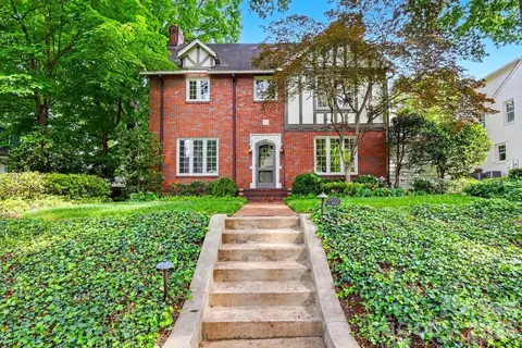 1527 Stanford Pl, Charlotte, NC 28207