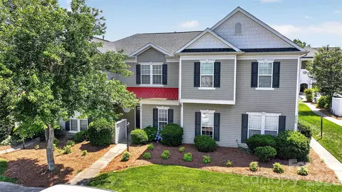 4071 Center Place Dr, Harrisburg, NC 28075