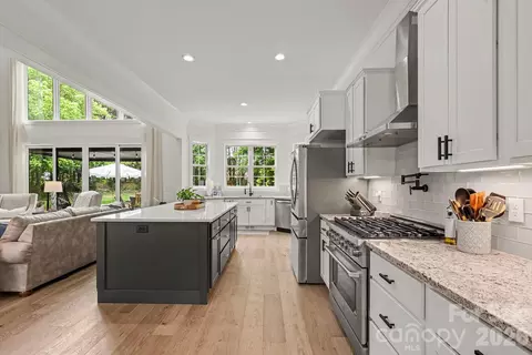 Kitchen - 209 E Glenview Dr, Salisbury, NC 28147 photo 1 of 4