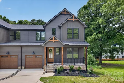 421 W Cama St, Charlotte, NC 28217