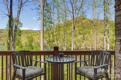 103 Southshore Dr, Tuckasegee, NC 28783
