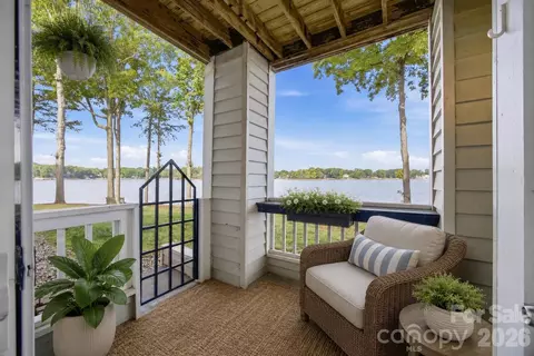 913 Southwest Dr, Davidson, NC 28036