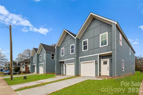 337 N Hoskins Rd, Charlotte, NC 28216