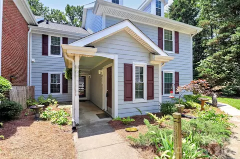 9232 Kings Canyon Dr, Charlotte, NC 28210